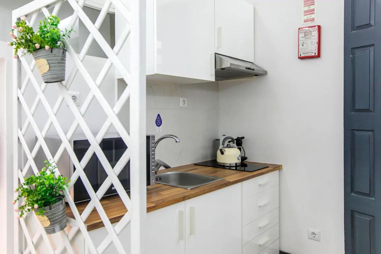 Papa'S Cedofeita Studio Apartments OOporto Exteriör bild